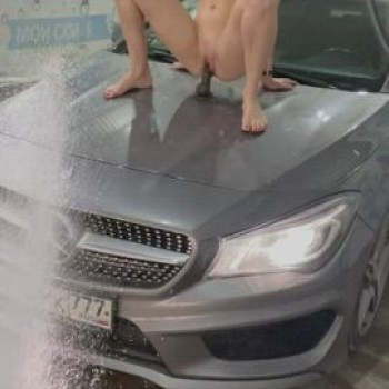 Необычная мойка мерседеса