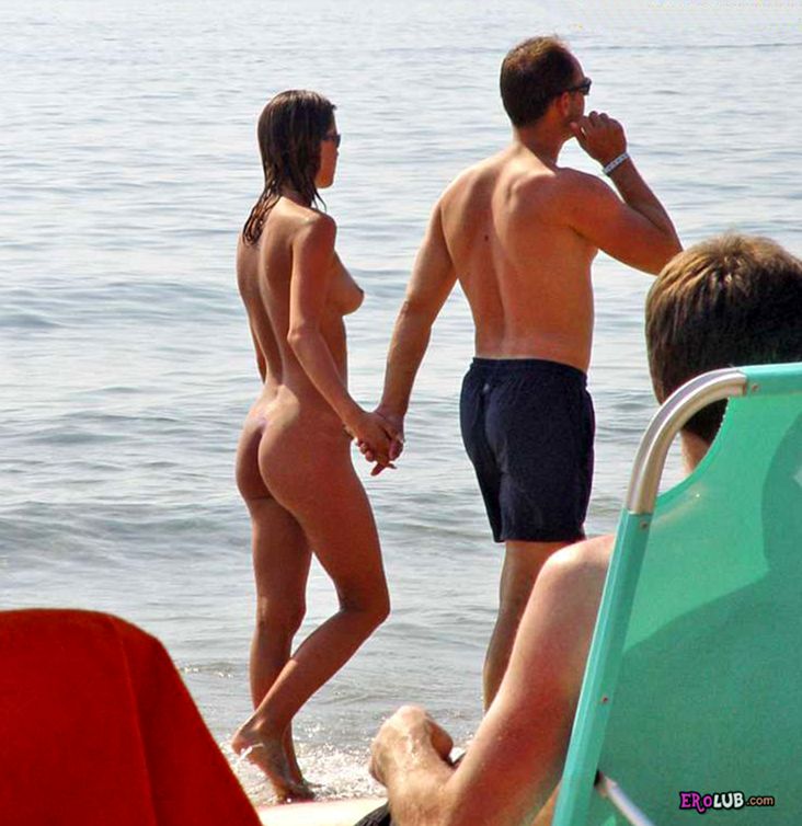 Нудисты на пляже. Фото 54