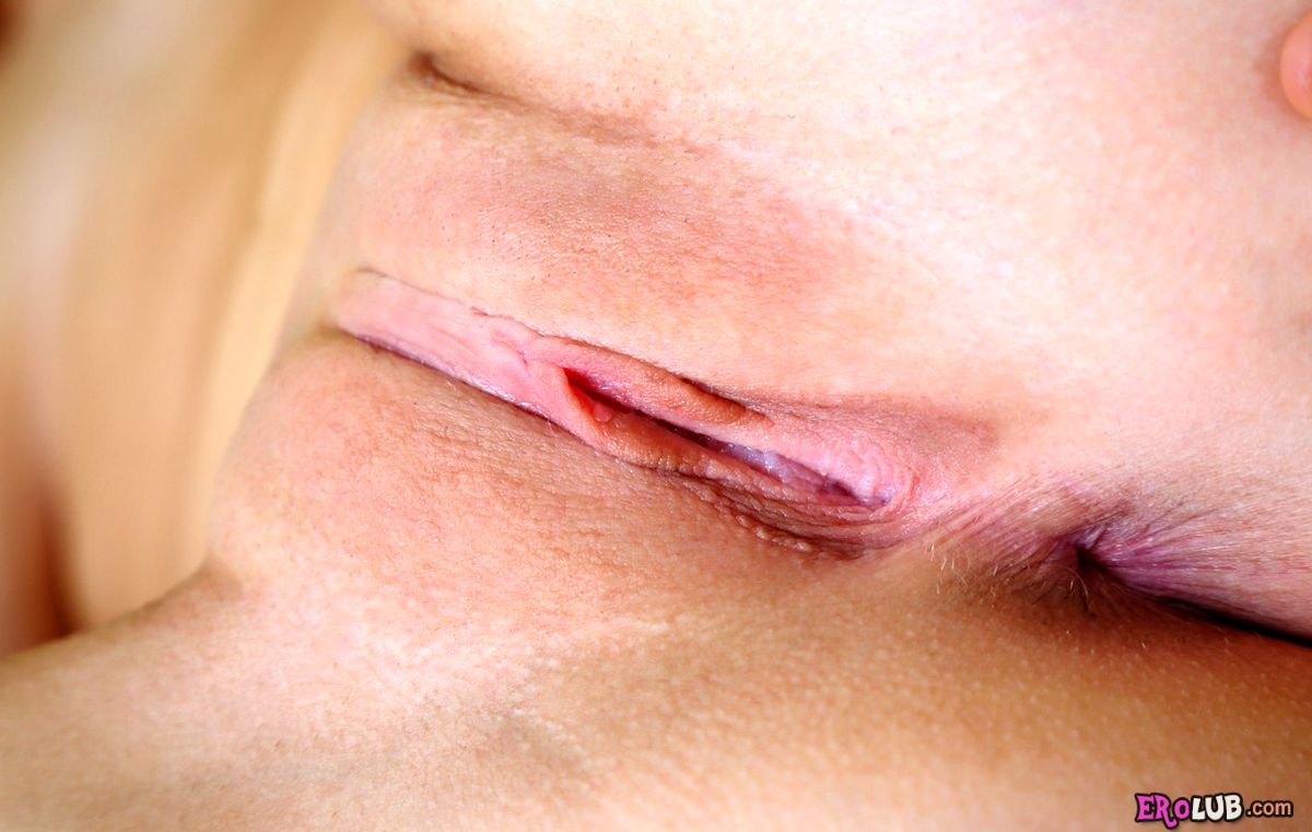 Попастая женщина с большими сиськами Попастая женщина с большими сиськами